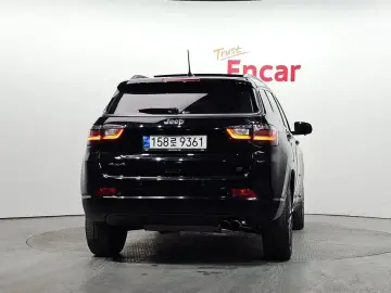 2022 Jeep Compass с пробегом 37 540 км