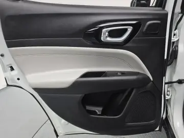 2022 Jeep Compass с пробегом 38 020 км