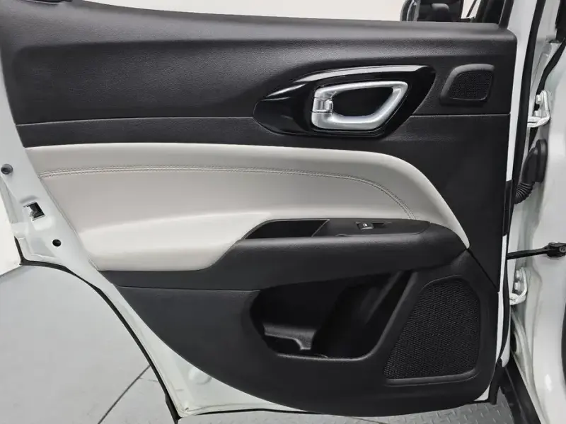 2022 Jeep Compass с пробегом 38 020 км