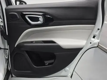 2022 Jeep Compass с пробегом 38 020 км