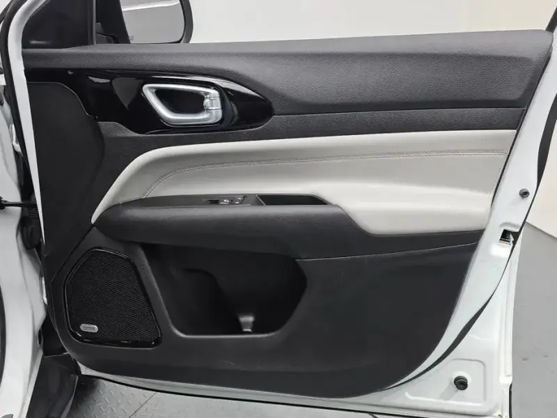 2022 Jeep Compass с пробегом 38 020 км