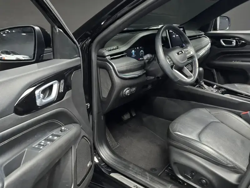 2022 Jeep Compass с пробегом 51 294 км