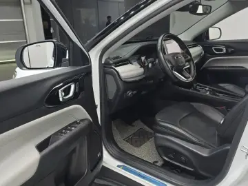 2022 Jeep Compass с пробегом 40 813 км