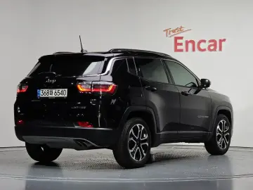 2022 Jeep Compass с пробегом 33 203 км