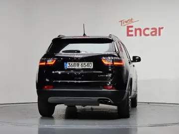 2022 Jeep Compass с пробегом 33 203 км