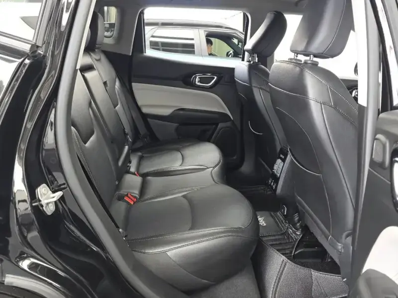2022 Jeep Compass с пробегом 33 203 км