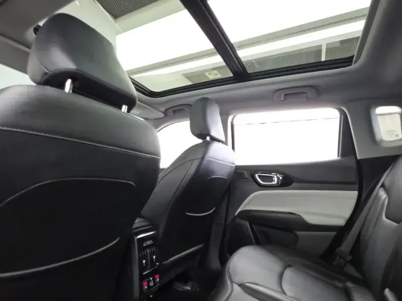 2022 Jeep Compass с пробегом 33 203 км