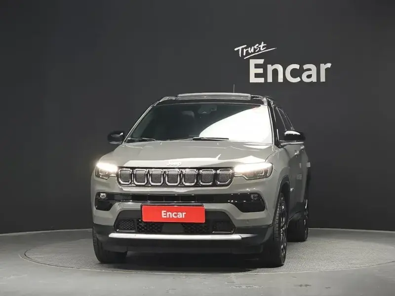 2022 Jeep Compass с пробегом 18 397 км