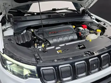 2022 Jeep Compass с пробегом 24 342 км