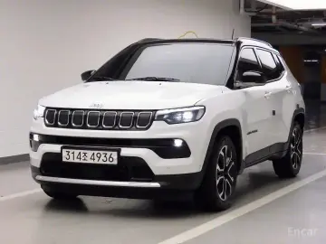 2022 Jeep Compass с пробегом 63 760 км