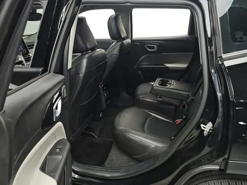 2022 Jeep Compass с пробегом 82 760 км
