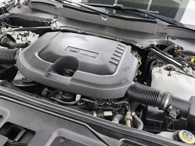2023 Land Rover Discovery с пробегом 65 782 км