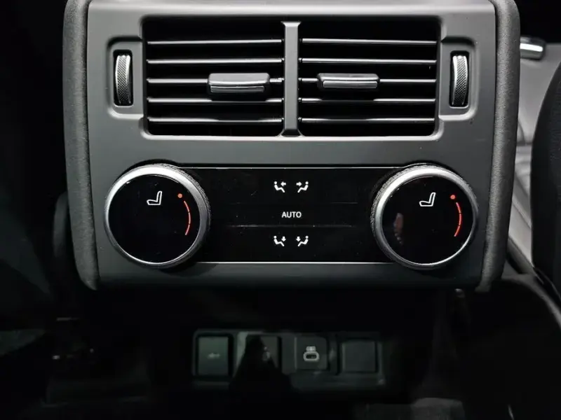 2023 Land Rover Discovery с пробегом 57 831 км