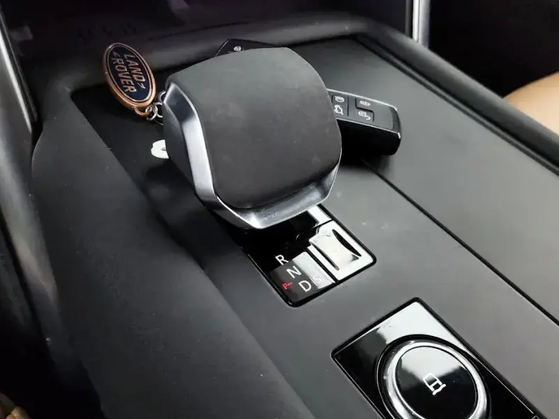 2023 Land Rover Discovery с пробегом 65 782 км