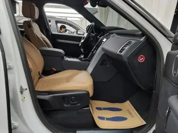 2023 Land Rover Discovery с пробегом 65 782 км