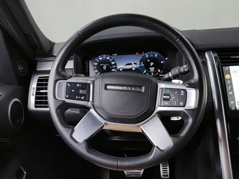 2023 Land Rover Discovery с пробегом 65 782 км