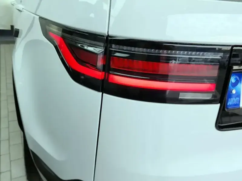 2023 Land Rover Discovery с пробегом 65 782 км