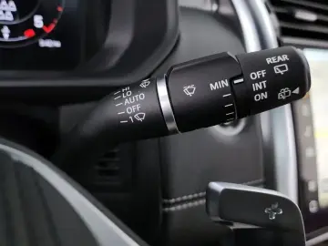 2023 Land Rover Discovery с пробегом 65 782 км