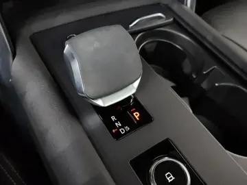 2022 Land Rover Discovery с пробегом 43 148 км