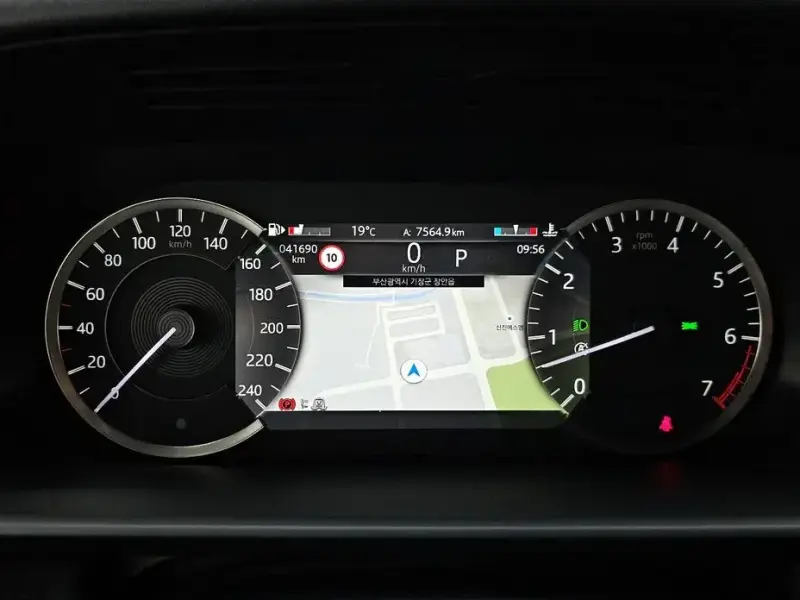 2022 Land Rover Discovery с пробегом 41 690 км