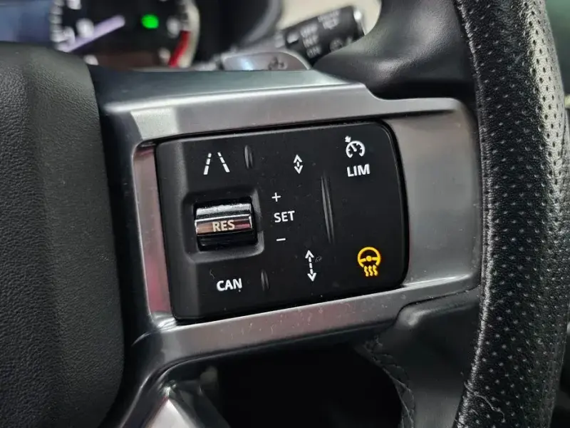 2022 Land Rover Discovery с пробегом 74 898 км