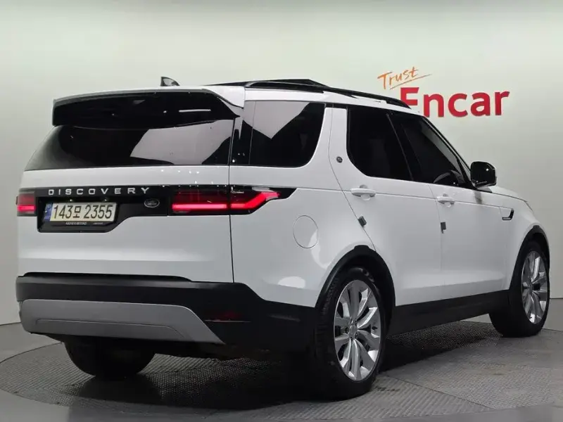 2022 Land Rover Discovery с пробегом 80 642 км