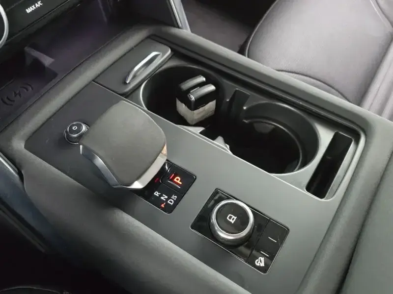 2023 Land Rover Discovery с пробегом 76 919 км