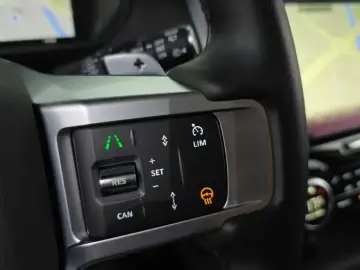2023 Land Rover Discovery с пробегом 76 919 км