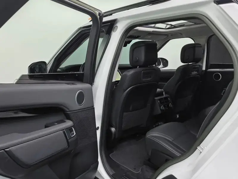 2022 Land Rover Discovery с пробегом 80 642 км
