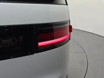 2023 Land Rover Discovery с пробегом 76 919 км
