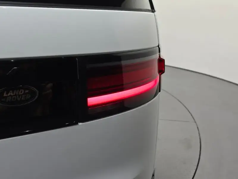 2023 Land Rover Discovery с пробегом 76 919 км
