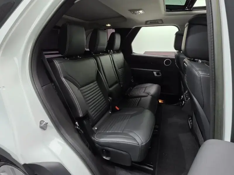 2022 Land Rover Discovery с пробегом 80 642 км