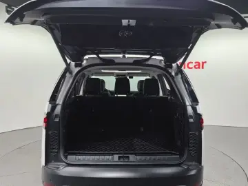 2022 Land Rover Discovery с пробегом 80 642 км