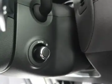2023 Land Rover Discovery с пробегом 76 919 км