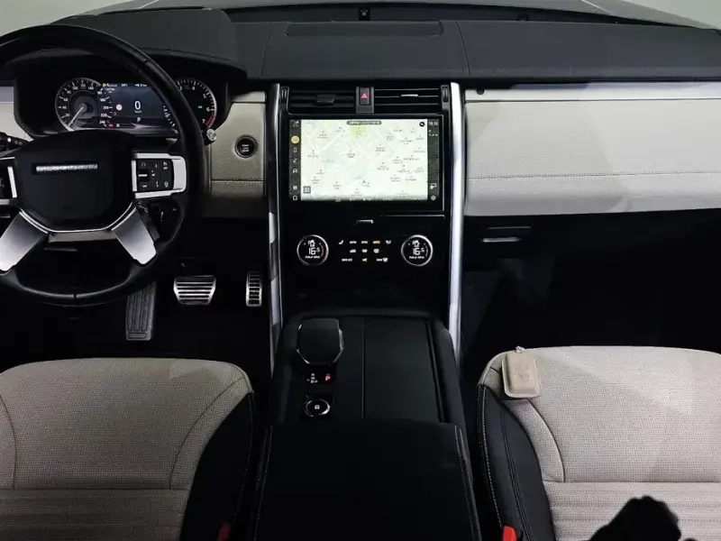 2023 Land Rover Discovery с пробегом 37 750 км