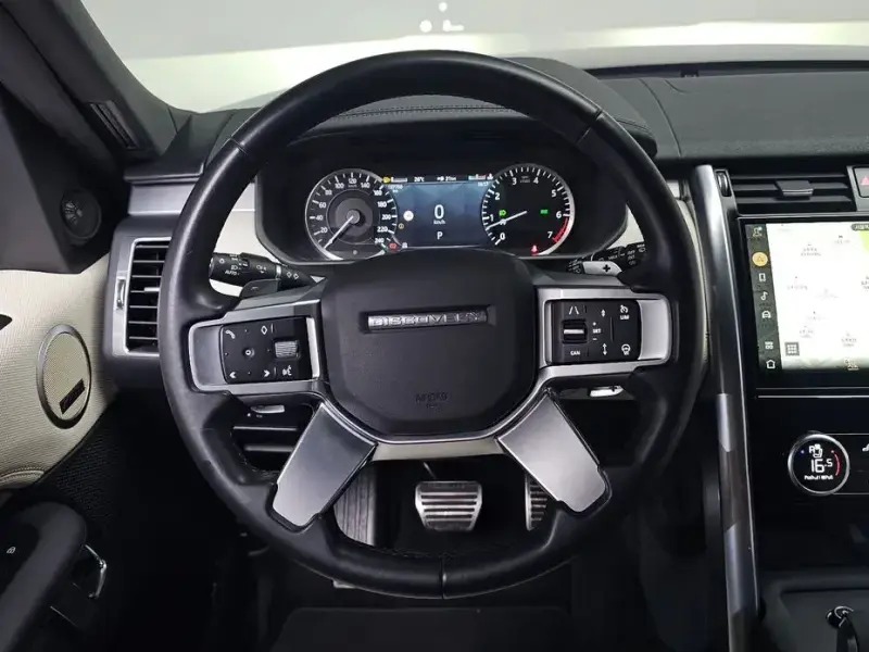 2023 Land Rover Discovery с пробегом 37 750 км