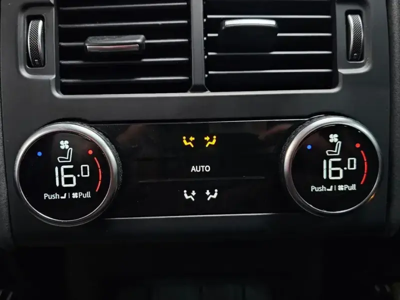 2023 Land Rover Discovery с пробегом 50 791 км