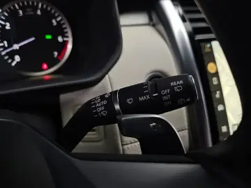 2023 Land Rover Discovery с пробегом 37 750 км