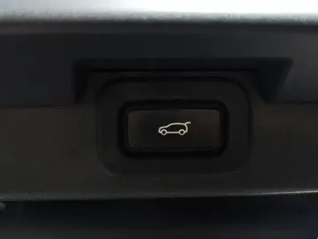 2023 Land Rover Discovery с пробегом 37 750 км