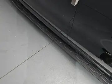 2023 Land Rover Discovery с пробегом 37 750 км