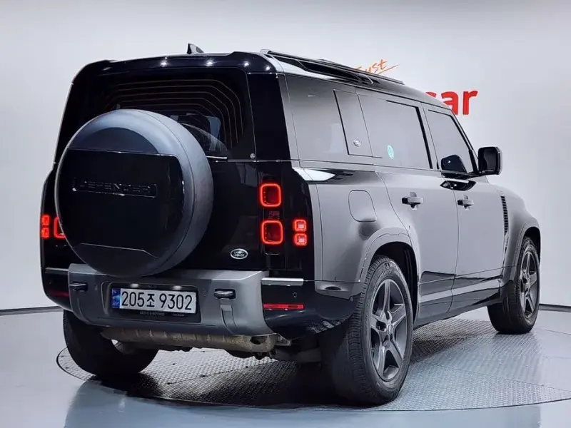 2022 Land Rover Defender с пробегом 64 350 км