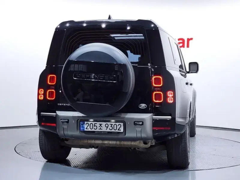 2022 Land Rover Defender с пробегом 64 350 км