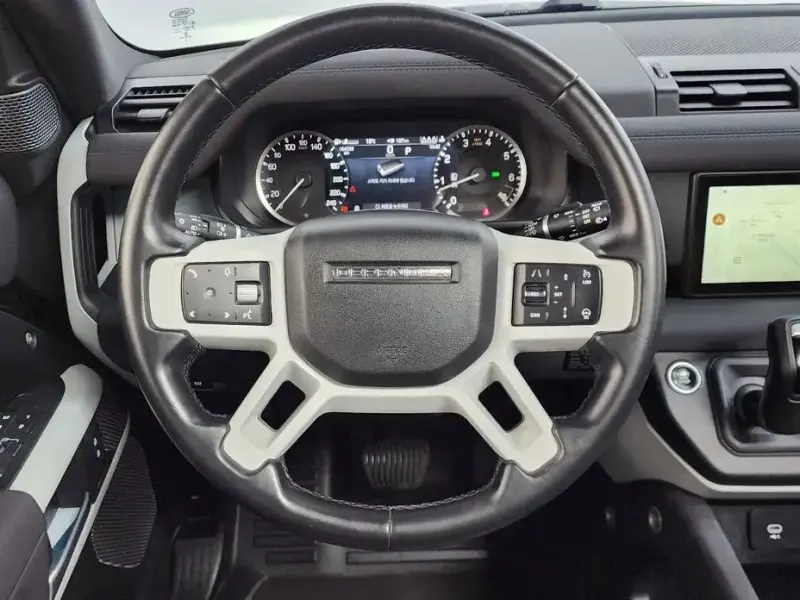 2022 Land Rover Defender с пробегом 64 350 км