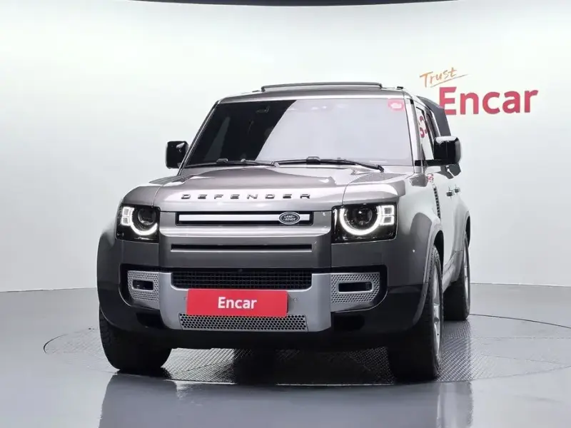 2022 Land Rover Defender с пробегом 105 267 км