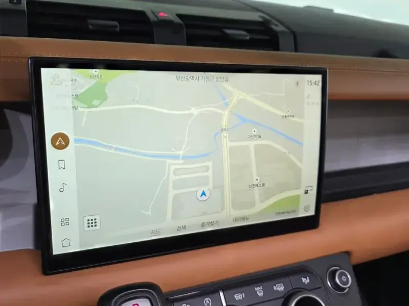 2022 Land Rover Defender с пробегом 105 267 км