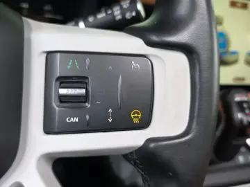 2022 Land Rover Defender с пробегом 105 267 км