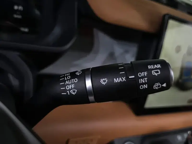 2022 Land Rover Defender с пробегом 105 267 км