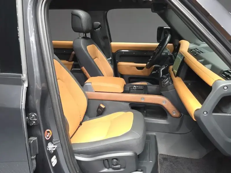 2022 Land Rover Defender с пробегом 31 332 км