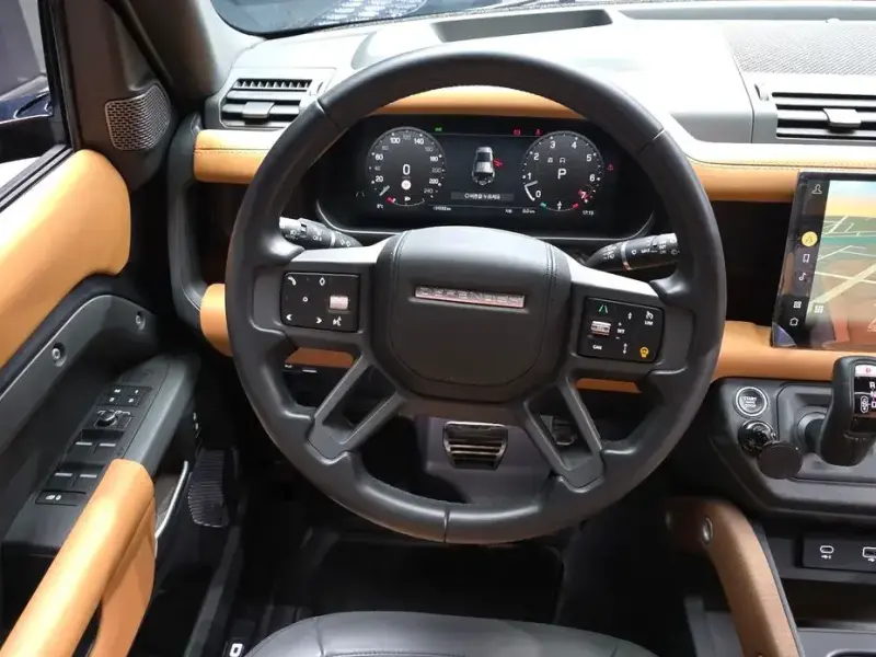 2022 Land Rover Defender с пробегом 31 332 км