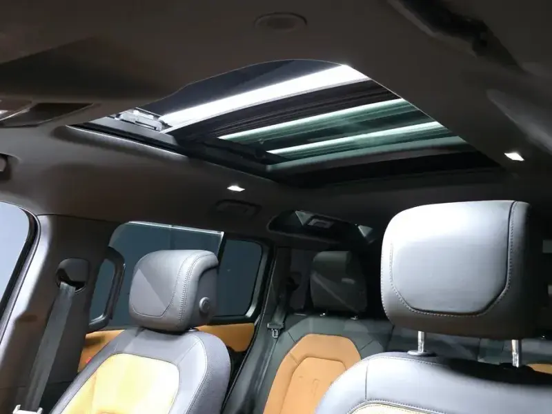 2022 Land Rover Defender с пробегом 31 332 км